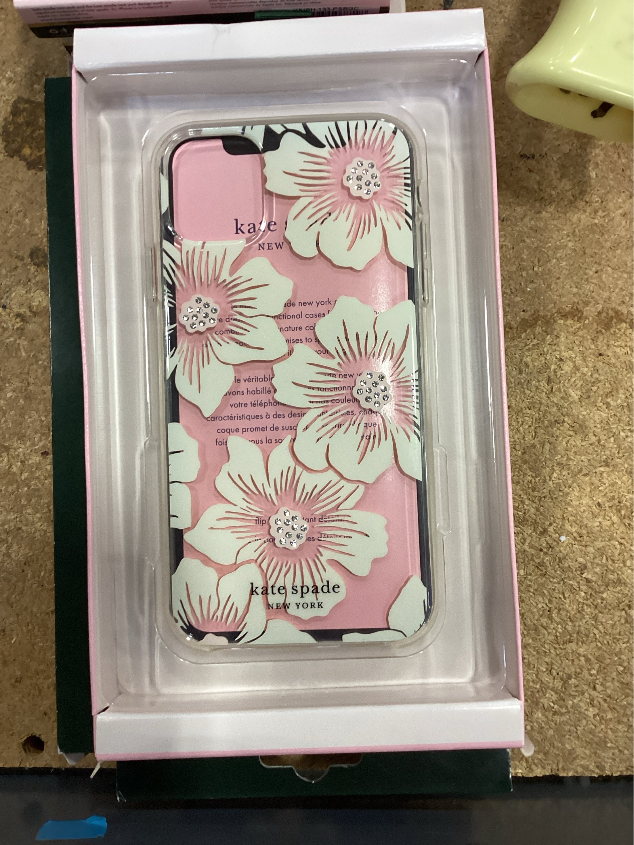 kate spade new york - Protective Hard Shell Case for Apple® iPhone® 11 - Cream With Stones/Hollyhock Floral Clear