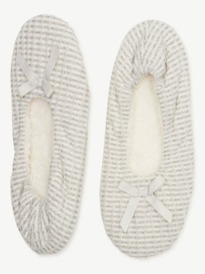 Joyspun quilted slip on house shoes fuzzy Size 11-12