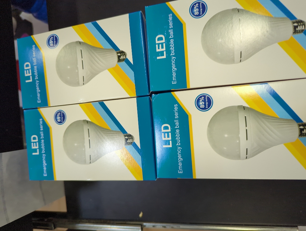 Neporal 4 Pack Emergency-Rechargeable-Light-Bulb, Stay Lights Up When Power Failure, 1200mAh 15W 80W Equivalent LED Light Bulbs for Home, Camping, Tent (E27, with Hook) (Daylight)