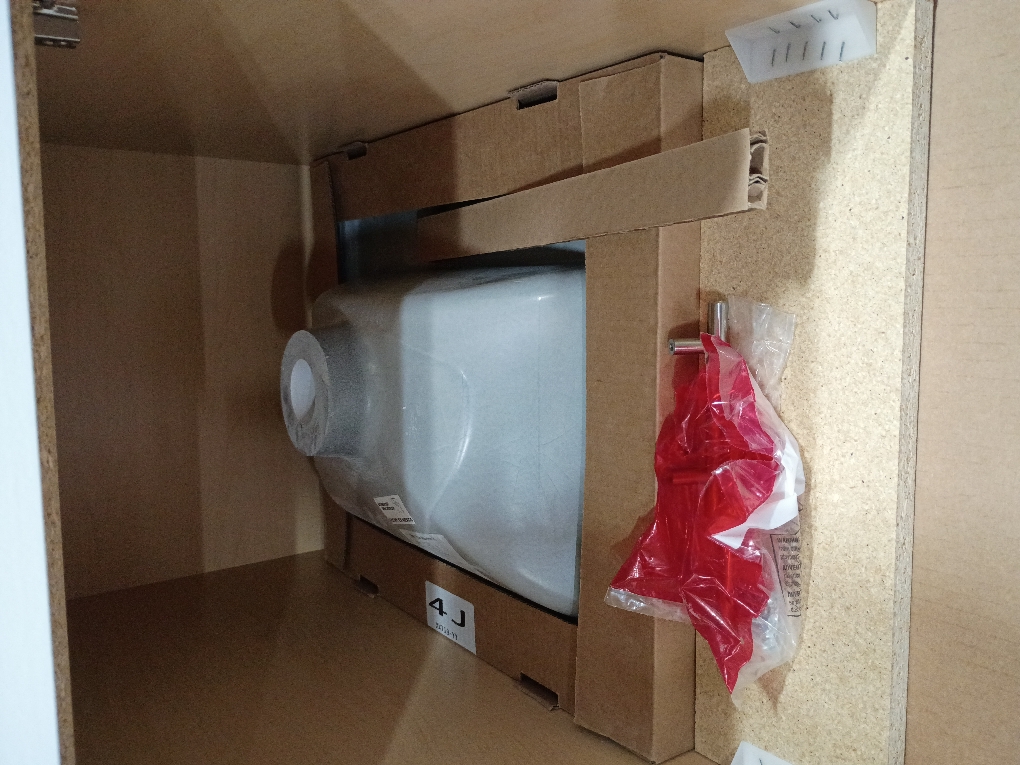 Style Selections Kirkman 18-in White Single Sink Bathroom Vanity with White Cultured Marble Top