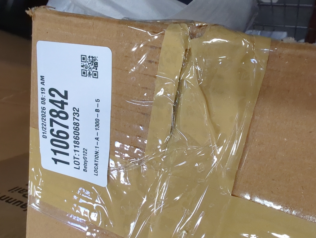 Serene Spaces Living 18-Inch Gold Pedestal Urn - Elegant Tapered Gold Vase for Flowers - Perfect as a Centerpiece for Home Decor, Weddings, Parties, and Events (Large- Pack of 1)