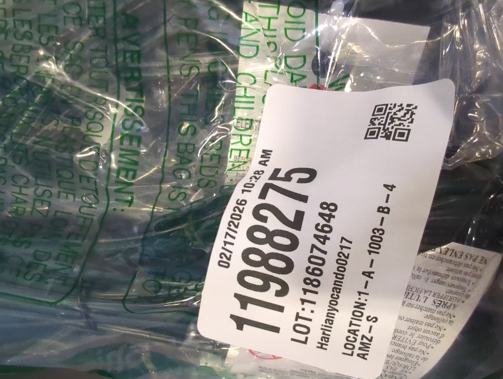 2 Pack Indoor Extension Cord 12 Feet Green Include 3 Polarized Outlets with Protective Plug Cap 18 Gauge 125 Volts 2 Prong Christmas Lights Extension Cord for Holiday Xmas Home Office