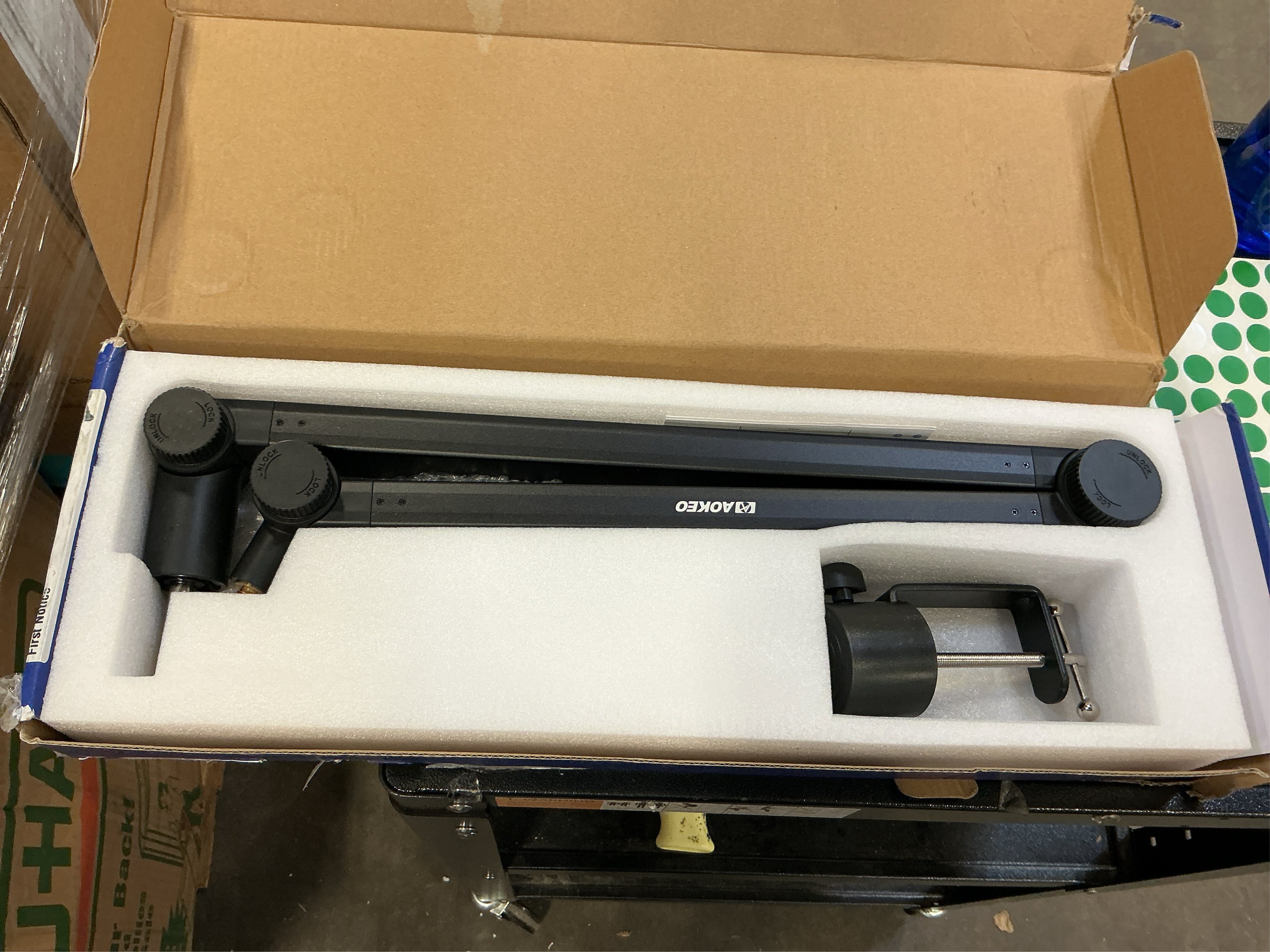 Microphone Arm,Aokeo AK-35 Microphone Desk Stand-Microphone Suspension Boom Scissor Arm Stand For Blue Yeti,Blue Snowball iCE,QuadCast,Elgato