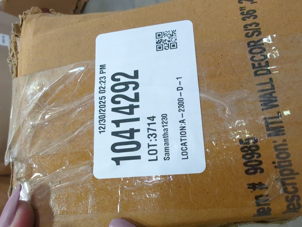 Deco 79 Metal Plate Home Wall Decor Large Metallic Disk Wall Sculpture, Set of 3 Wall Art 35, 29, 17D, Bronze