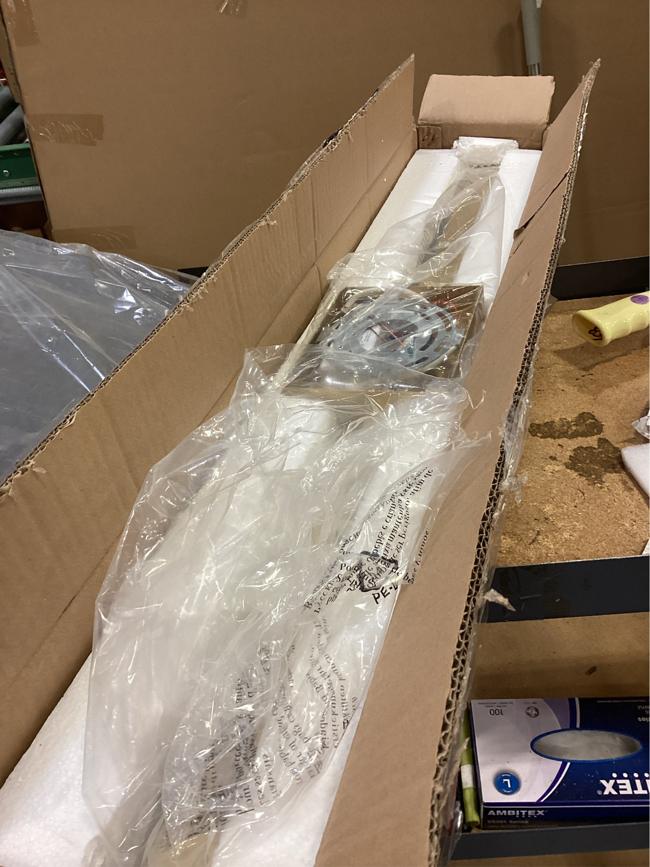 SineRise LED Modern Bathroom Vanity Light Fixtures (32-Inch, 3000K/4000K/6000K, Dimmable), Gold Modern Acrylic Bathroom Wall Lighting Fixtures Over Mirror