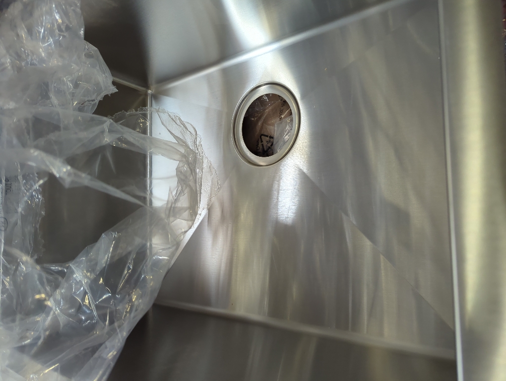 32 x 19 Undermount Kitchen Sink Gray