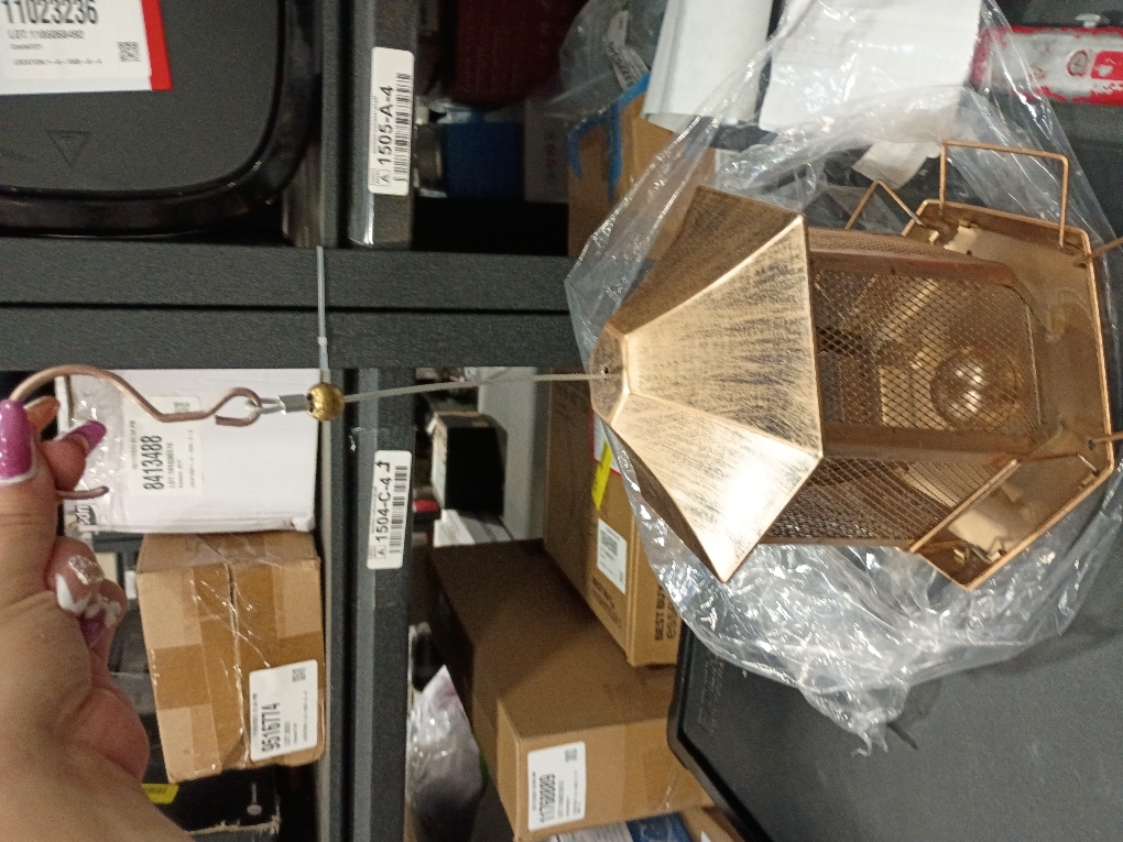 Bird Feeder for Outdoor, Retro Metal Birdfeeder Outside Hanging, Attracting Wild Birds Chickadees Goldfinches Cardinals Finches and Sparrows (Bronze)