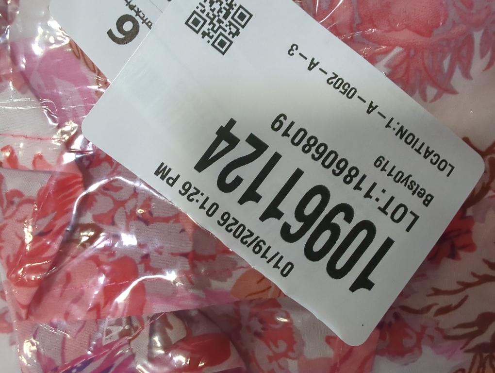 Size M...Women's Pink Floral Print Puff Sleeve Maxi Dress