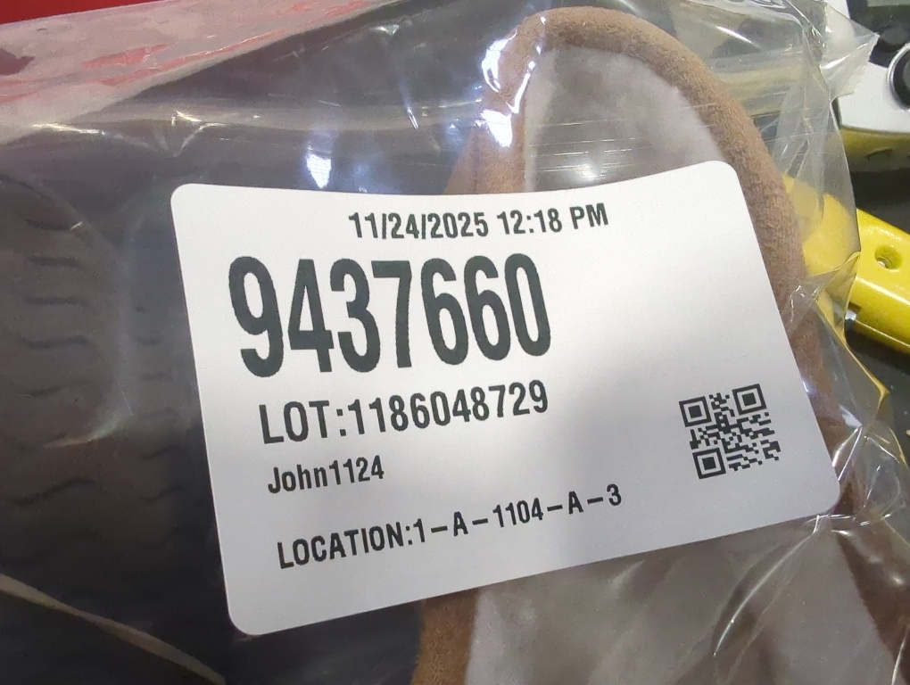 Size L 11-12 Color brown  Mens NBA Team Logo Moccasin Slippers