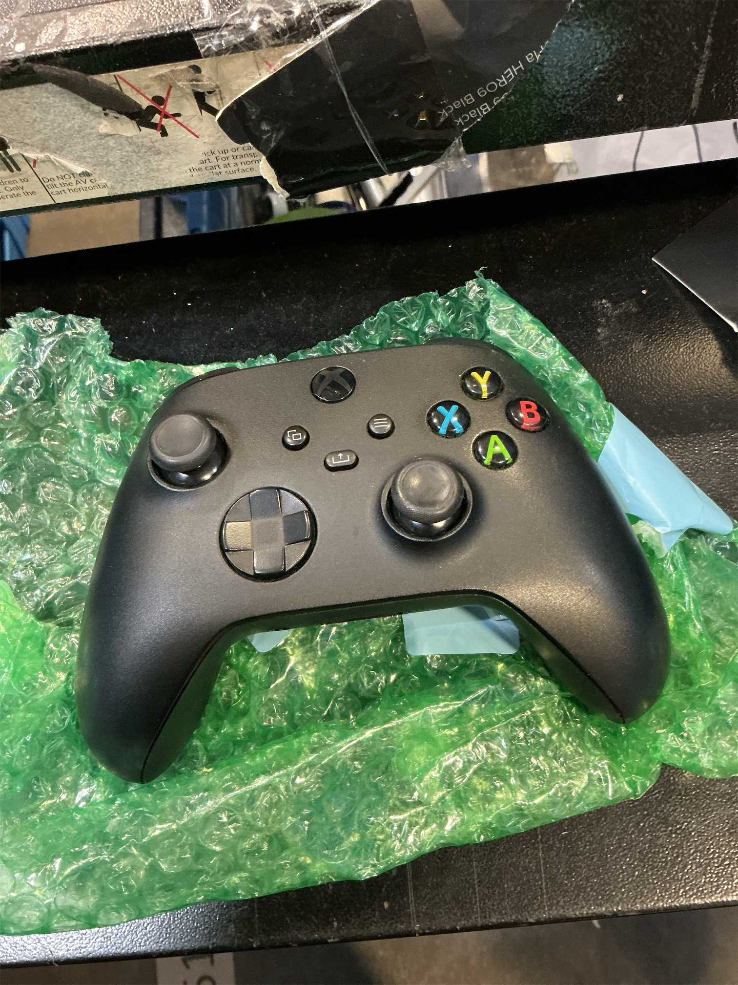 Xbox Wireless Gaming Controller (2025) – Carbon Black – Play on Xbox, Windows, Android, iOS, FireTV Sticks, Smart TVs, VR Headsets