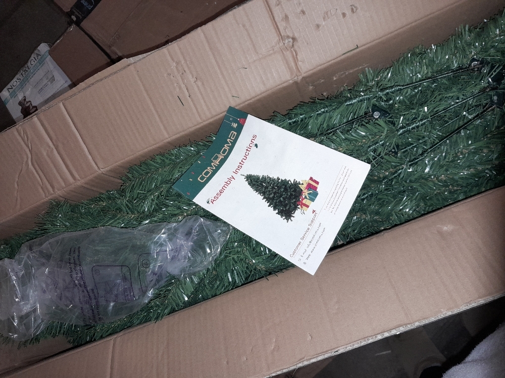 6ft Full Body Unlit Artificial Christmas Tree, Realistic Dense Pine with 1,000 Branch Tips, Hinged Easy Assembly & Stable Base, Perfect for Holiday Ornaments