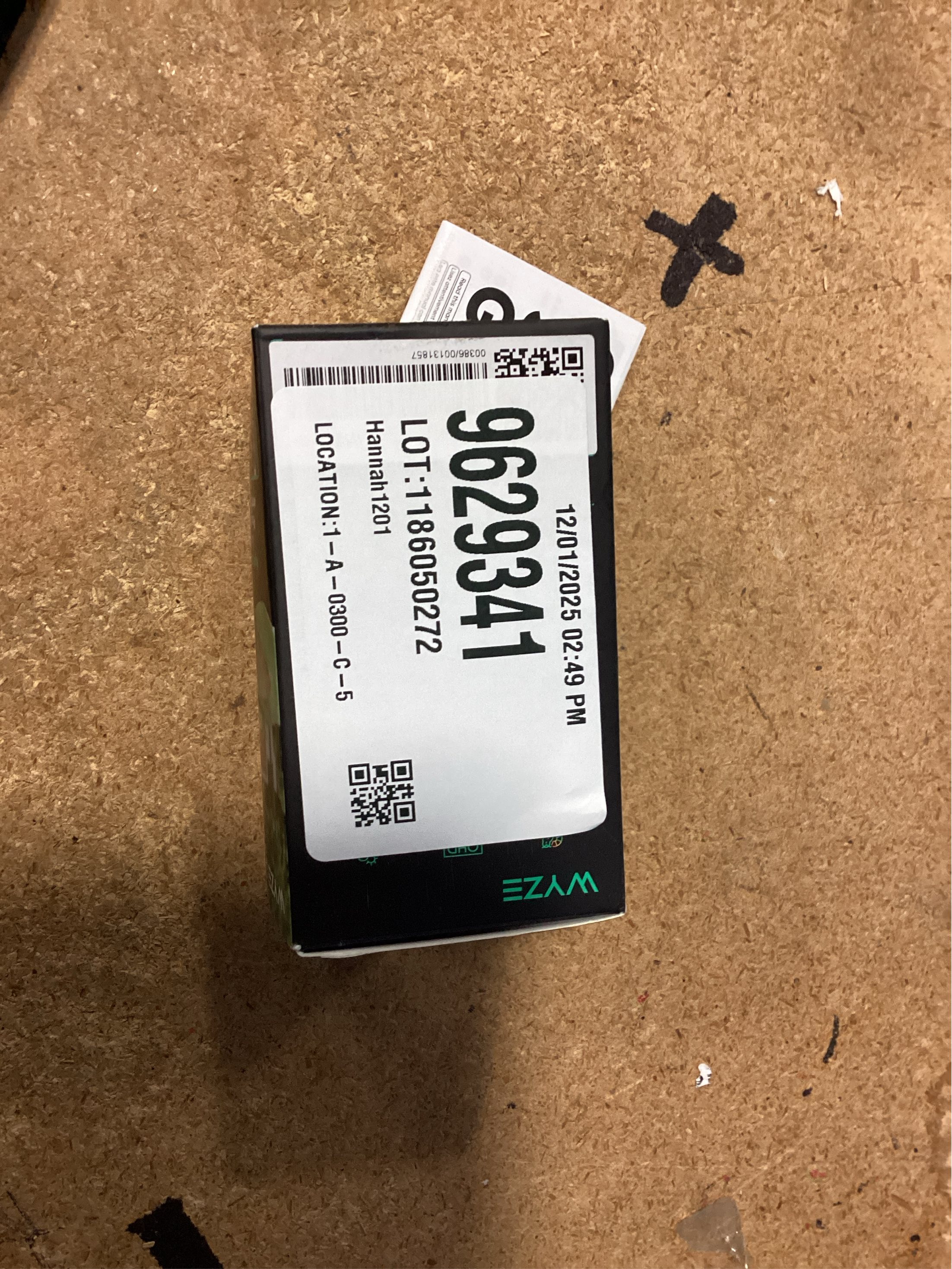 Wyze Cam V4 Plug-in Indoor and Outdoor Smart-Enabled Security Camera