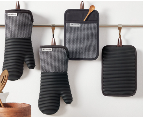KitchenAid 4-Piece Oven Mitt & Potholder Set Black
