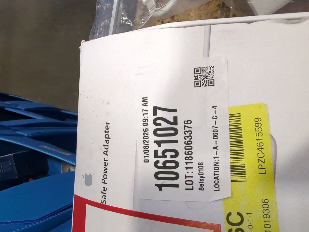 Apple 85W MagSafe Power Adapter for 15- and 17-inch MacBook Pro