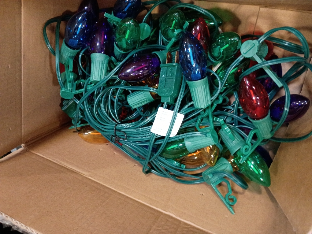 Novelty Lights 25FT C7 LED Multicolor Christmas Lights Outdoor, 25 Bulbs