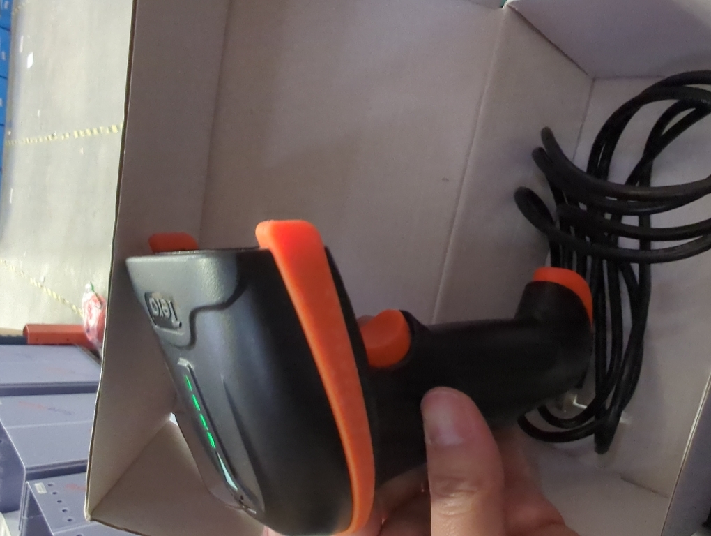 Tera 1D 2D QR Barcode Scanner Wireless and Wired with Battery Level Indicator Digital Printed Bar Code Reader Cordless Handheld Barcode Scanner Compact Plug and Play Model D5100