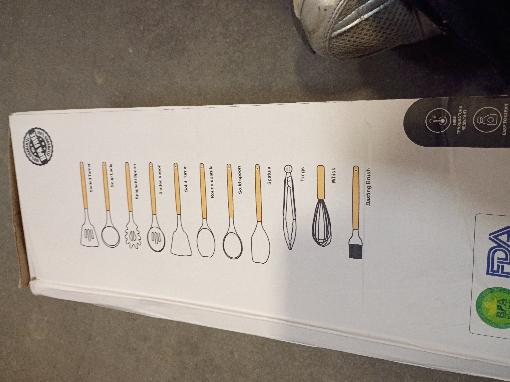 CAROTE 22pcs Silicone Cooking Utensils Set, 446°F Heat Resistant Kitchen Utensils Gadgets Set, Spatula, Turner, Whisk, Tongs