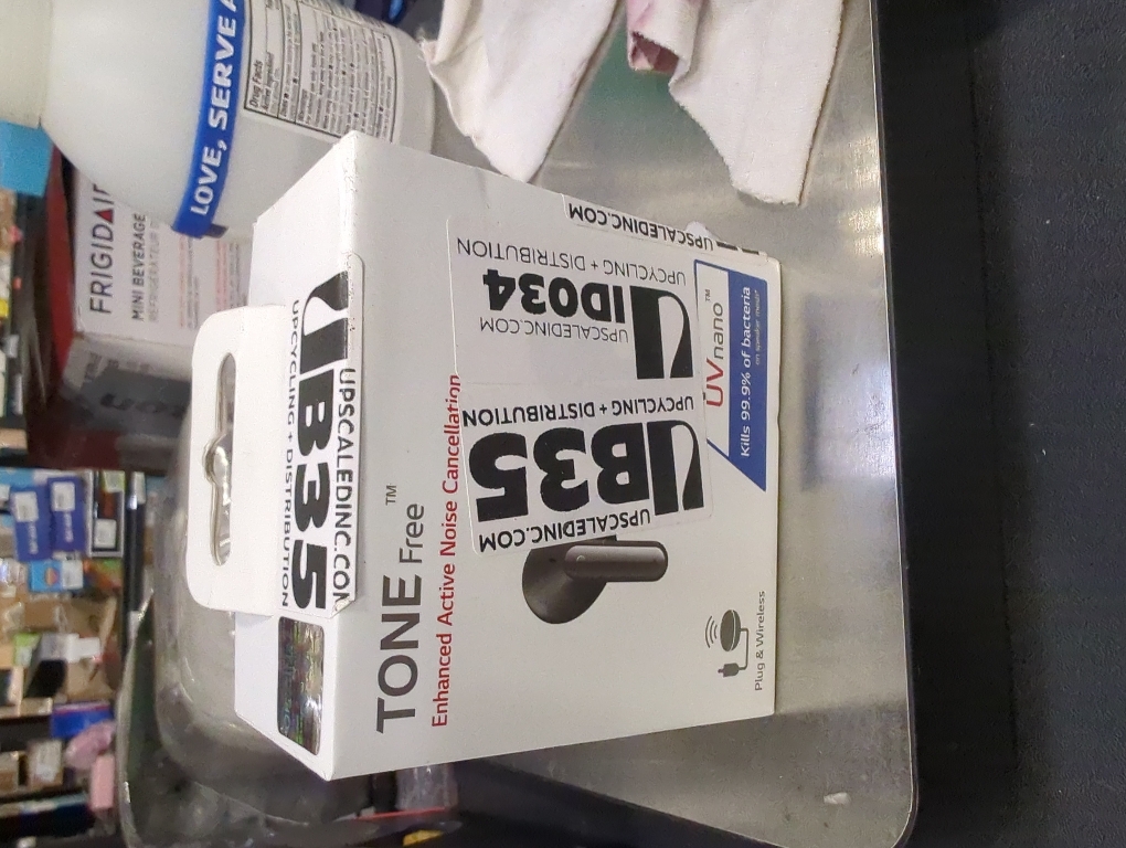 LG TONE Free FP9 Plug and Wireless True Wireless Bluetooth UVnano Earbuds, Black