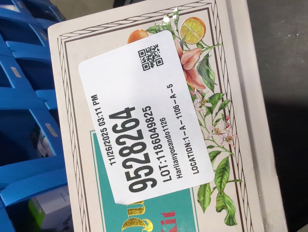 Professional Cocktail Shaker Set Bartending Kit: Weighted Boston Shaker Tins, Hawthorne Strainer and Japanese Jigger