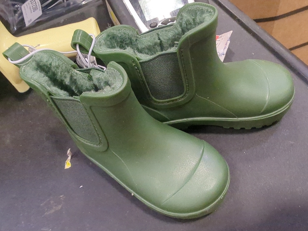 Size 6 Color Green BEARPAW Toddler and Kids' Rain Boots with Faux-Fur Lining – Waterproof Rubber Chelsea Boot for Boys & Girls