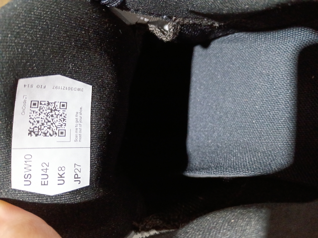 On Men's Cloudmonster Sneakers (See the picture for the size )
