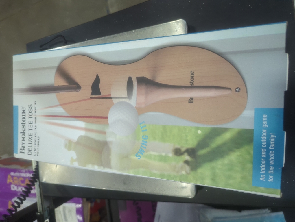 Brookstone Deluxe Tee Toss