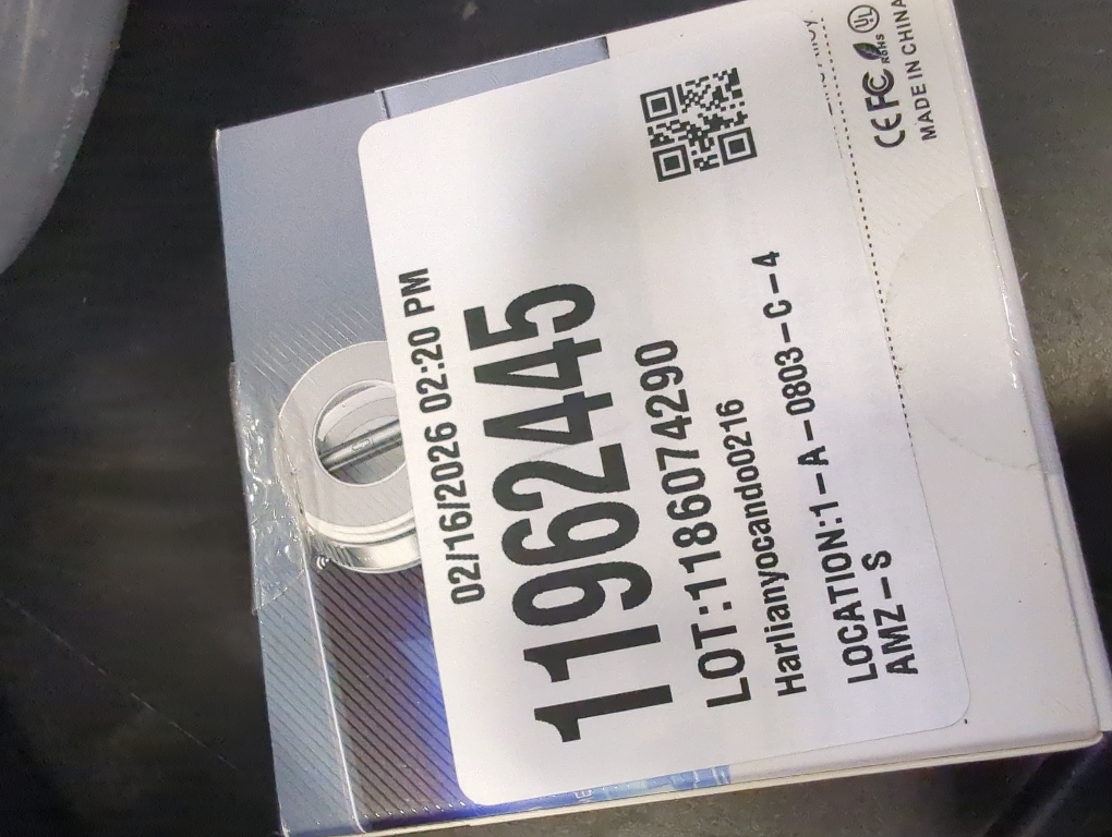 Vacuum Suction Magnetic Phone Holder, 2025 Upgraded Foldable Retractable Suction Cup Car Phone Mount for Magsafe, 360° Adjustable Magnetic Phone Stand for Cars/Gyms/Mirrors/Smooth Surface