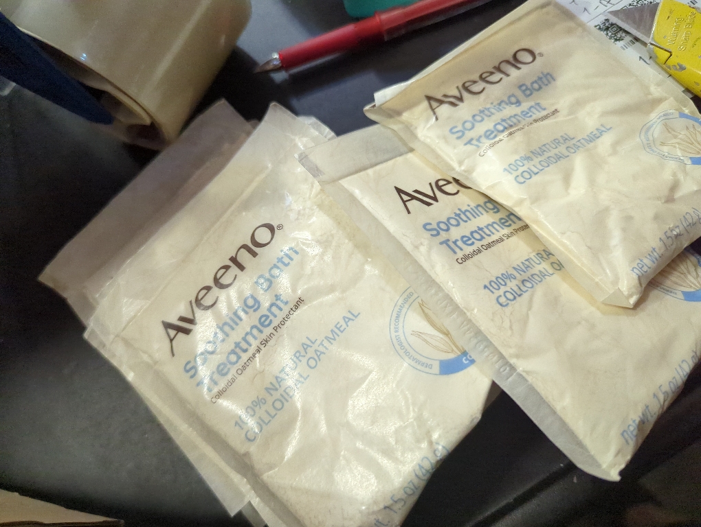 Aveeno Soothing Bath Treatment, 8CT