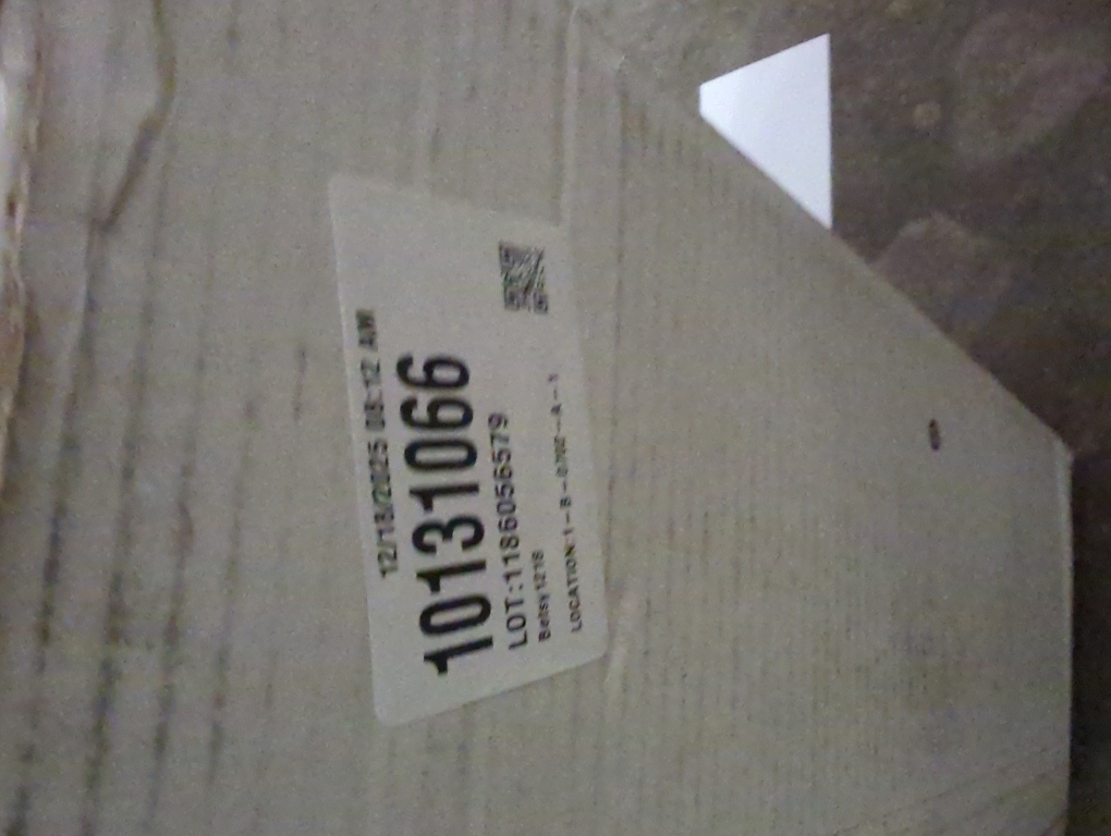 Amazon Basics White Down Alternative Comforter and Duvet Insert with Corner Tabs (Full/Queen, All-Season)