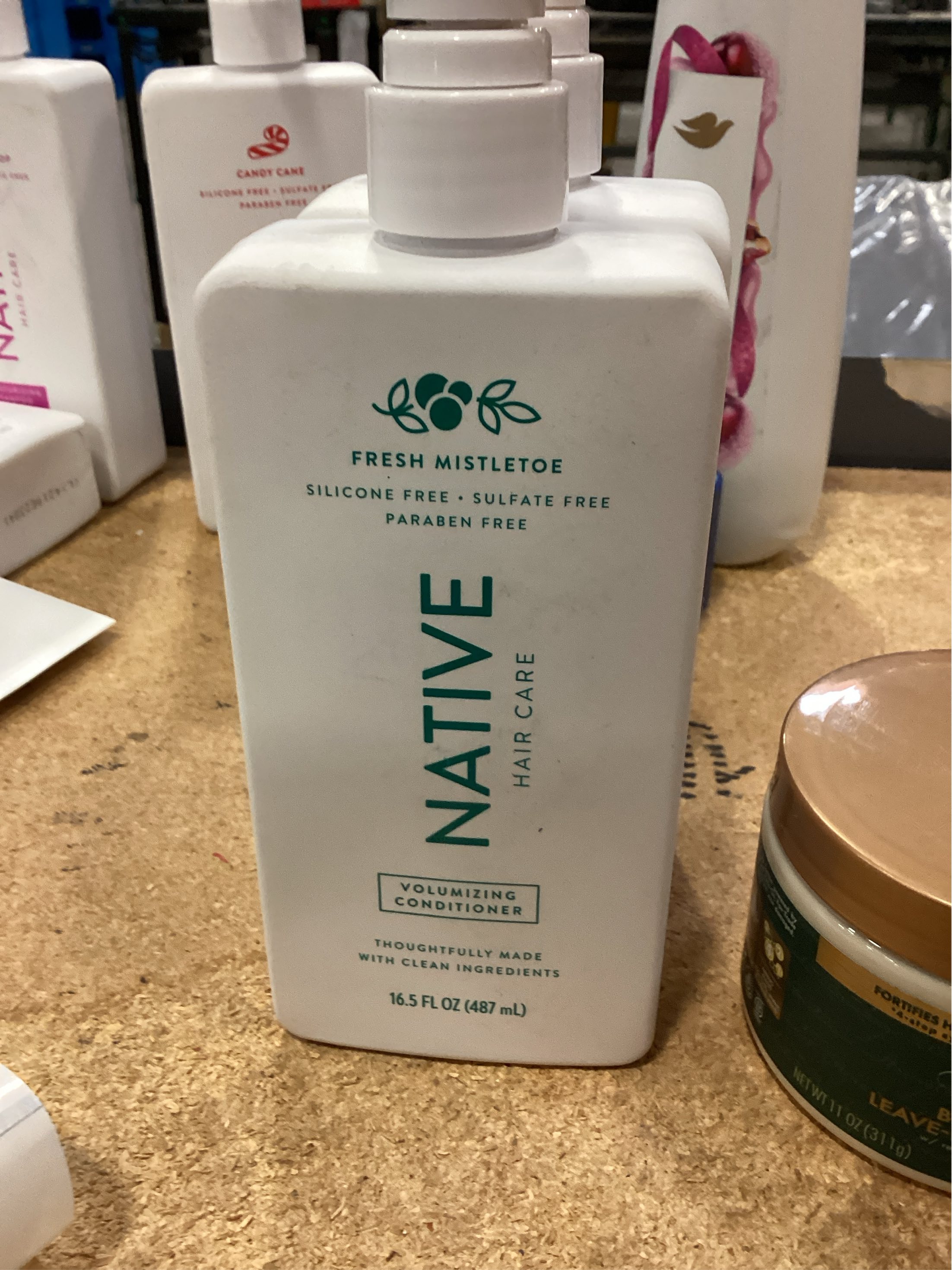 Native Limited Edition Fresh Mistletoe Volumizing Conditioner - Christmas