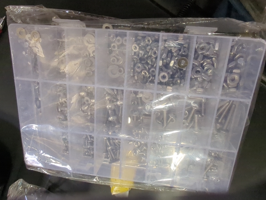 1110 Pieces M2 M3 M4 M5 Screws Nuts Washers Assortment Kit, Metric Screw Set, Bolts and Nuts, Machine Screws, Fully Machine Thread (Silver, Phillips Pan Head Machine Screws Kit)