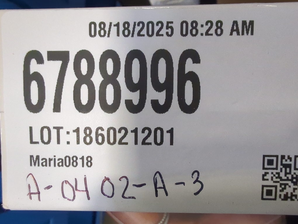 Therabody TheraFace Depuffing Cold & Heat Facial Treatment Wand - White