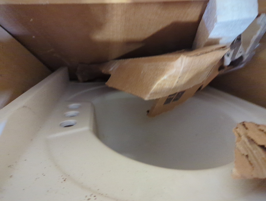 24.50 in. W Bath Vanity in White with Cultured Marble Vanity Top in White with White Basin