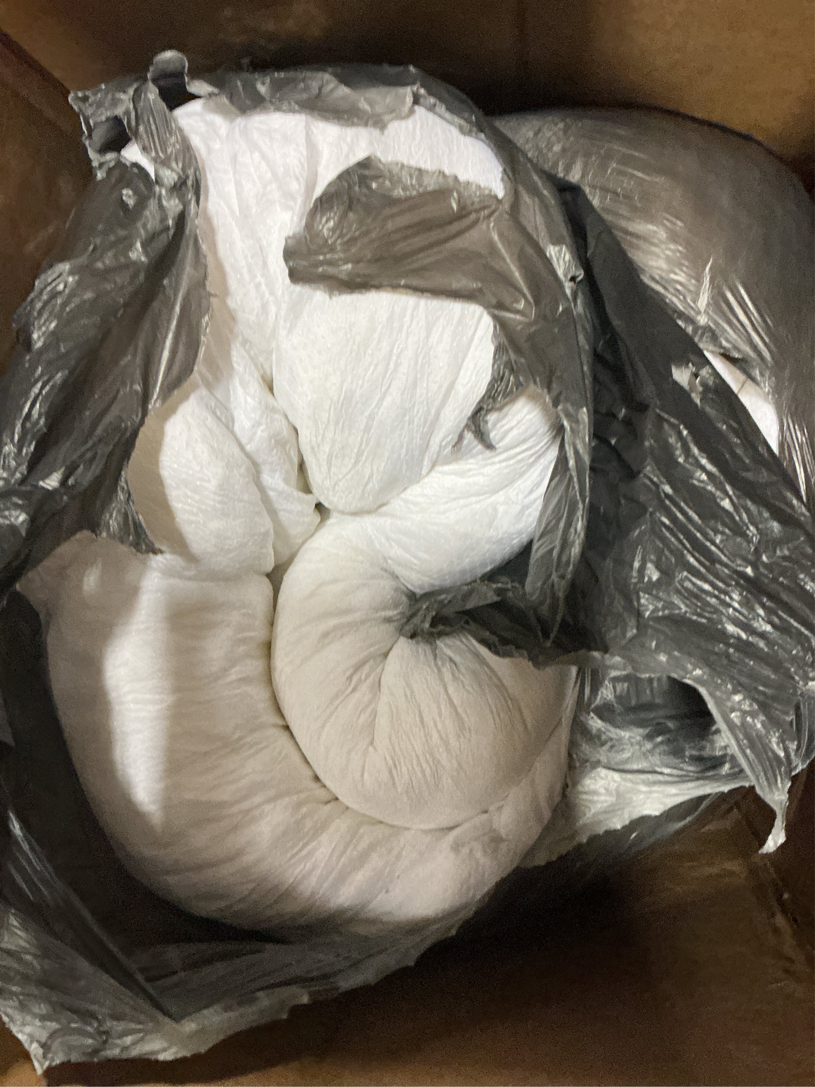 DOWNCOOL 3 Inch King Mattress, Ultra Thick and Fluffy Supportive Memory Foam Mattress Topper for Body Pain, Pad with Breathable Mesh Design for Deep Sleep, 80x78x3 Inches