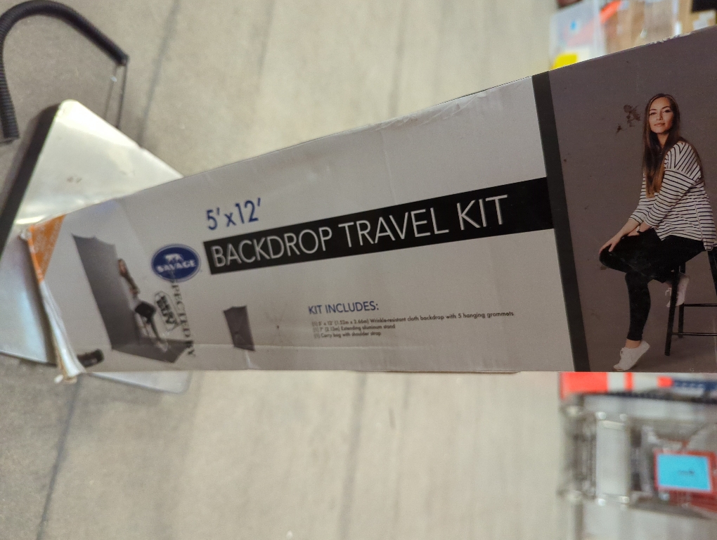 Savage 5x12' White Background Floor Extended Backdrop Travel Kit (water damage on case not product)