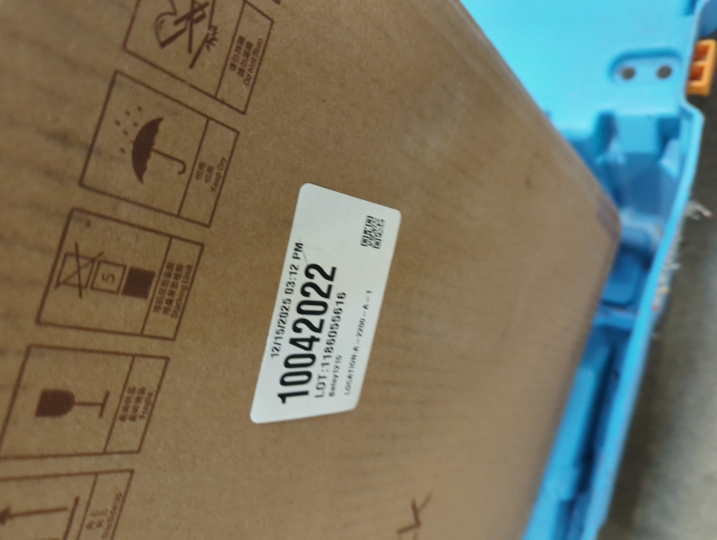 Bedsure Orthopedic Dog Beds Large Sized Dog - Extra Thick Supportive Large Dogs Bed with Waterproof Washable Cover, L Plus Comfort Pet Bed Sofa with Soft Plush Sherpa and Nonskid Bottom, Brown, 38