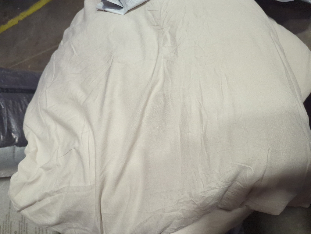 Bedsure Queen Comforter Set - Beige Soft Bedding for All Seasons, Cationic Dyed Bed Set, 3 Pieces, 1 Queen Size Comforter (90x90) and 2 Pillow Shams