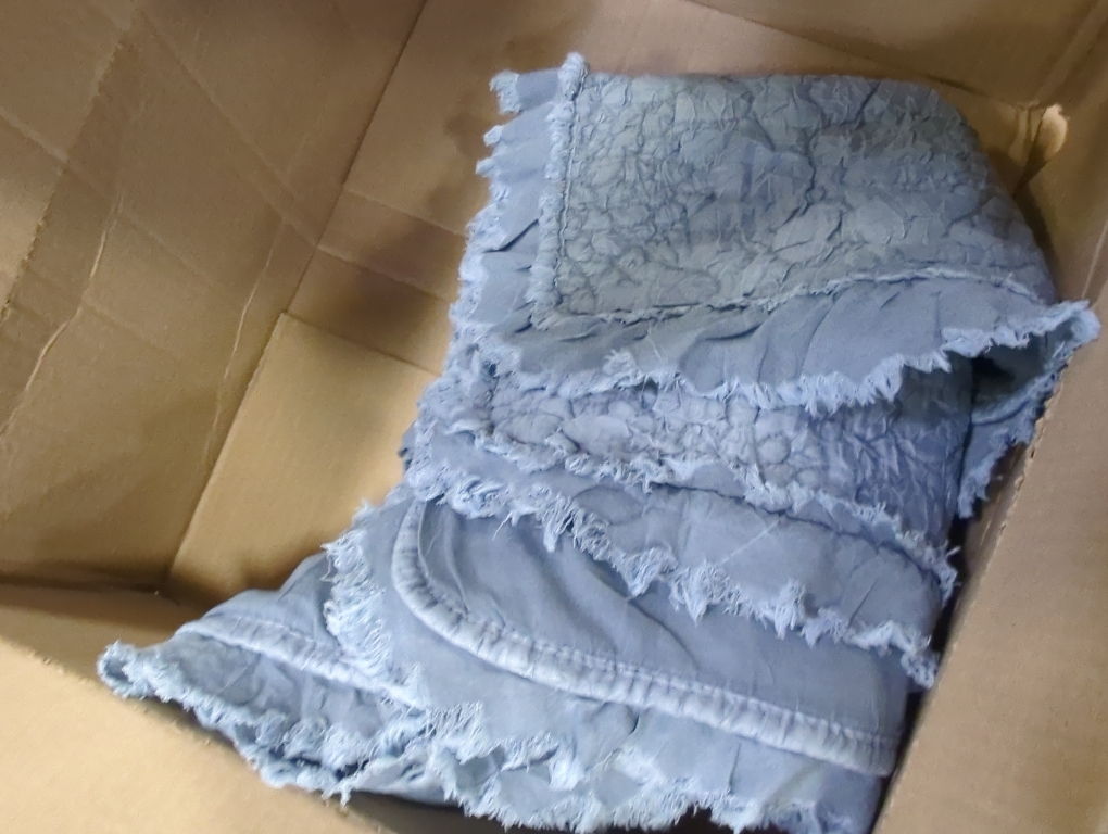 HORIMOTE HOME Blue Ruffled Quilt King Size, Stone-Washed Microfiber Lightweight Crinkled Farmhouse Rustic Shabby Chic Bedding Set, 3 Pieces Reversible Bedspread with Pillow Shams for All Season