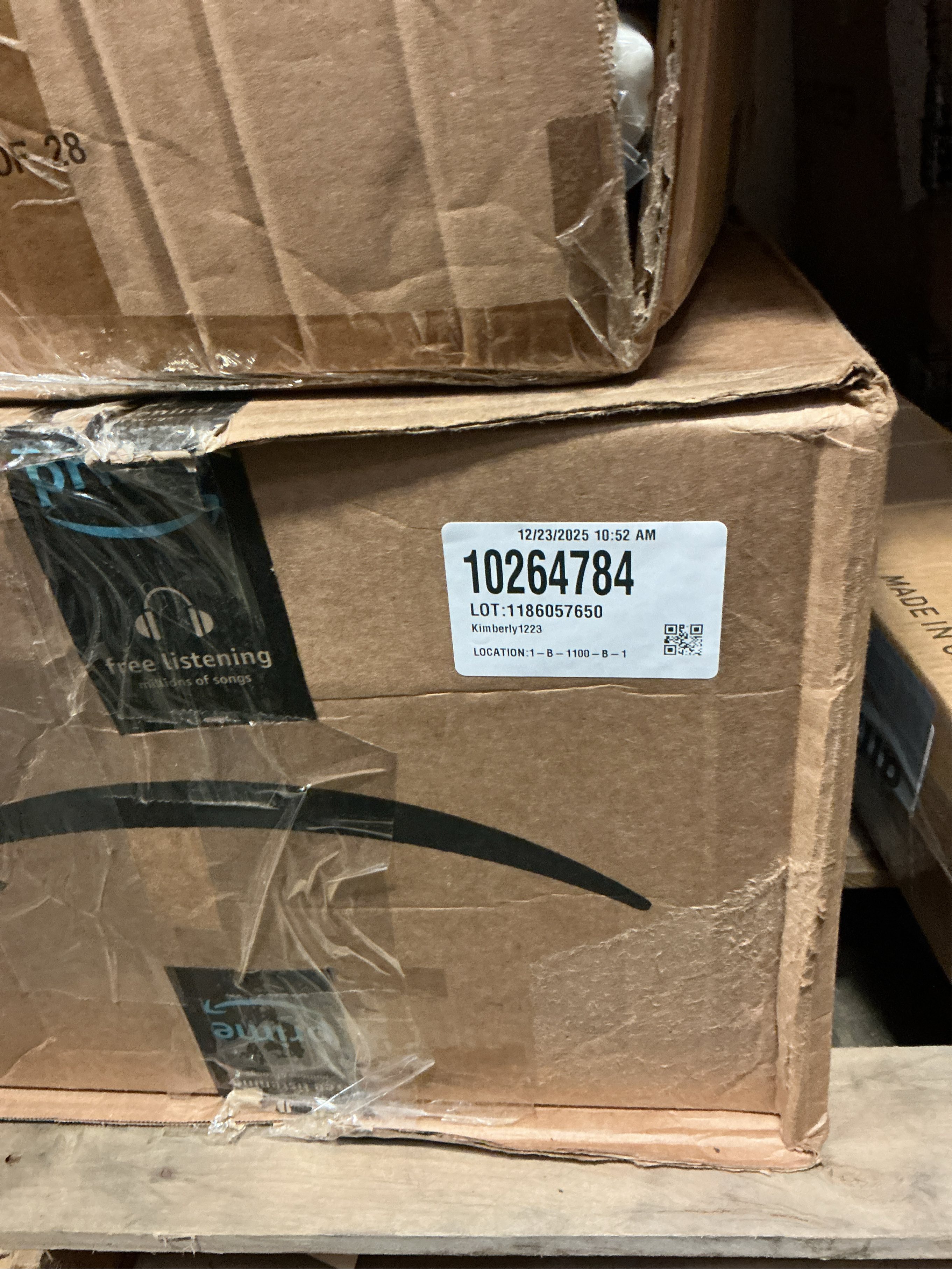 EUHOMY Countertop Ice Maker Machine with Handle, 26lbs in 24Hrs, 9 Ice Cubes Ready in 6 Mins, Auto-Cleaning Portable Ice Maker with Basket and Scoop, for Home/Kitchen/Camping/RV. (Black)