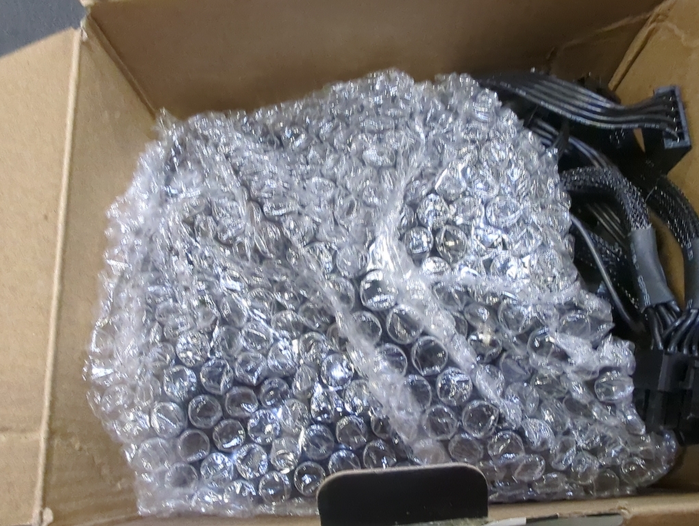 EVGA 700 BR, 80  Bronze 700W, 3 Year Warranty, Power Supply 100- BR-0700-K1 100-BR-0700-K1