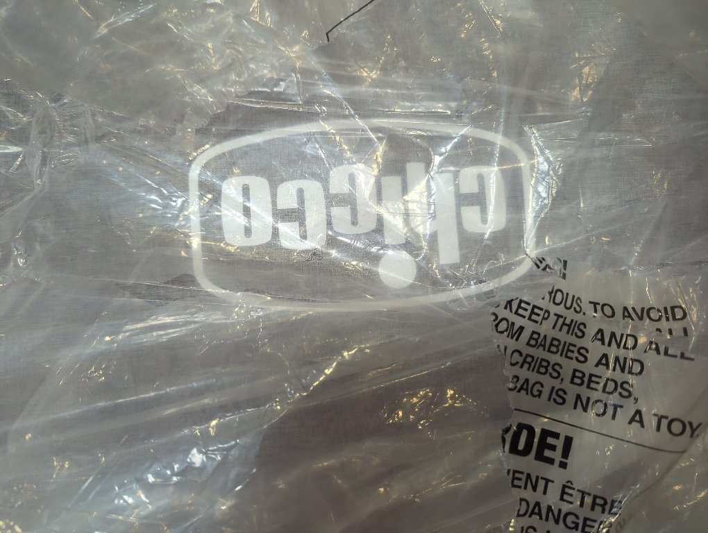 Chicco LullaGo Anywhere Portable Bassinet, Lightweight, Space-Saving with Waterproof Mattress and Fitted Sheet, Travel-Friendly, Includes Carry Bag |