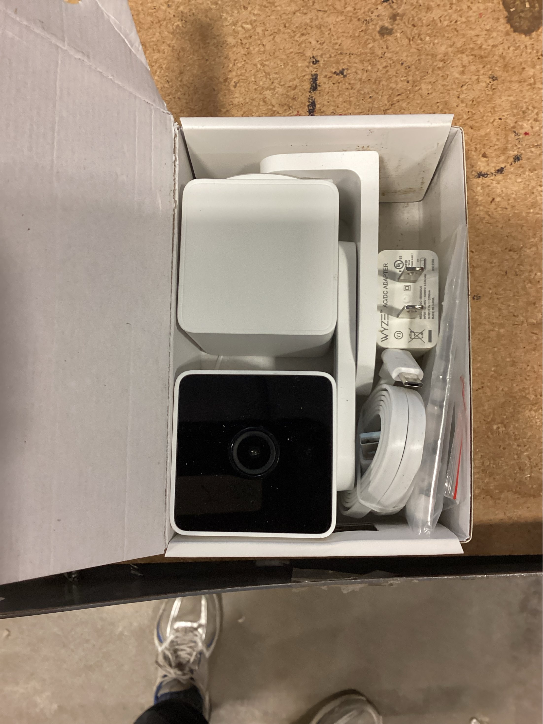 Wyze Pan v3 Wired Indoor/Outdoor 1080P HD Home Security Camera with Privacy Mode