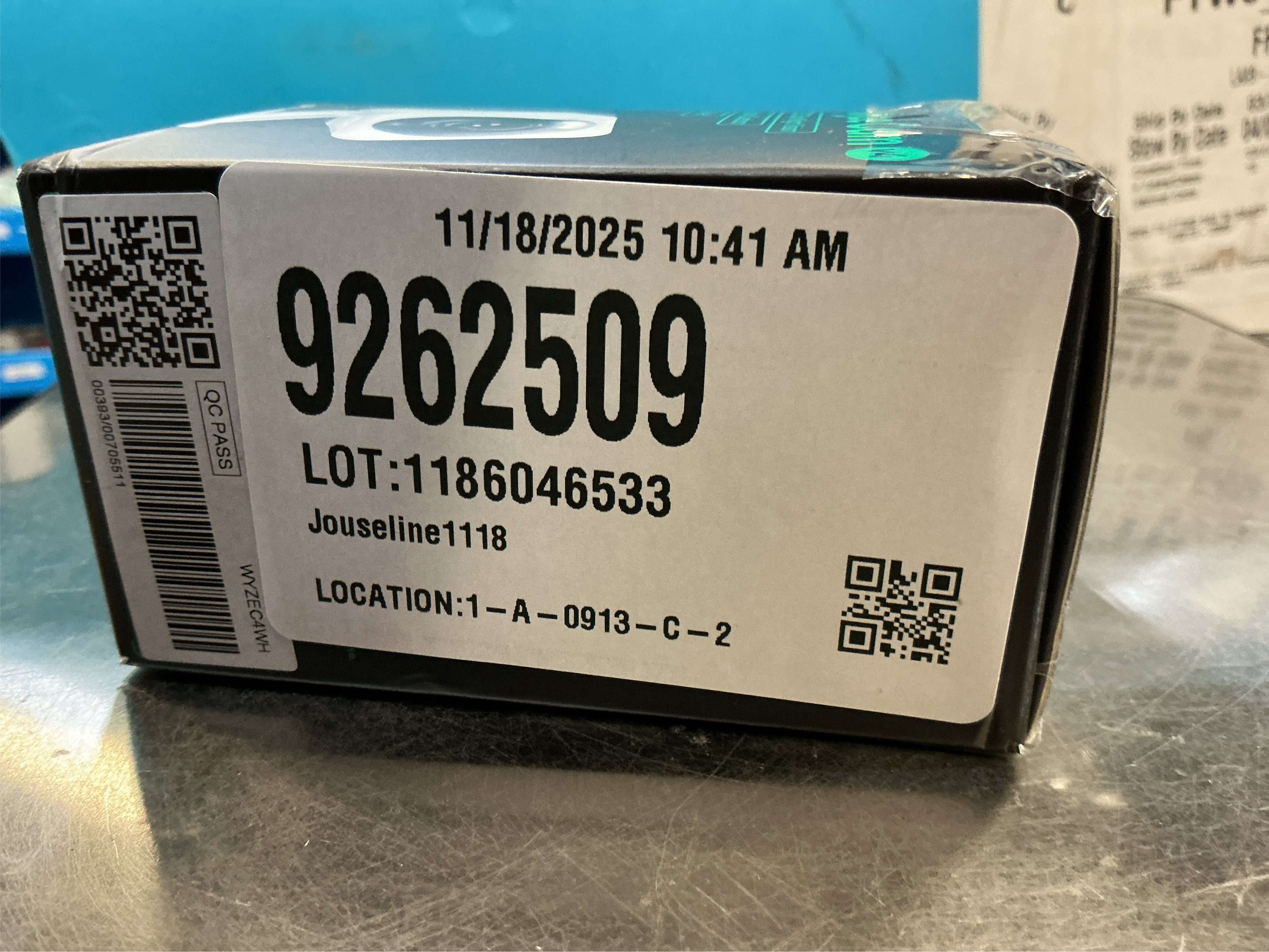 WYZE Cam v4 (Latest Model), 2.5K AI Security Camera, Indoor/Outdoor Cameras for Home Security, Baby Monitor & Pet Camera, Vibrant Color Night Vision, No Subscription Required, Free Expert Help