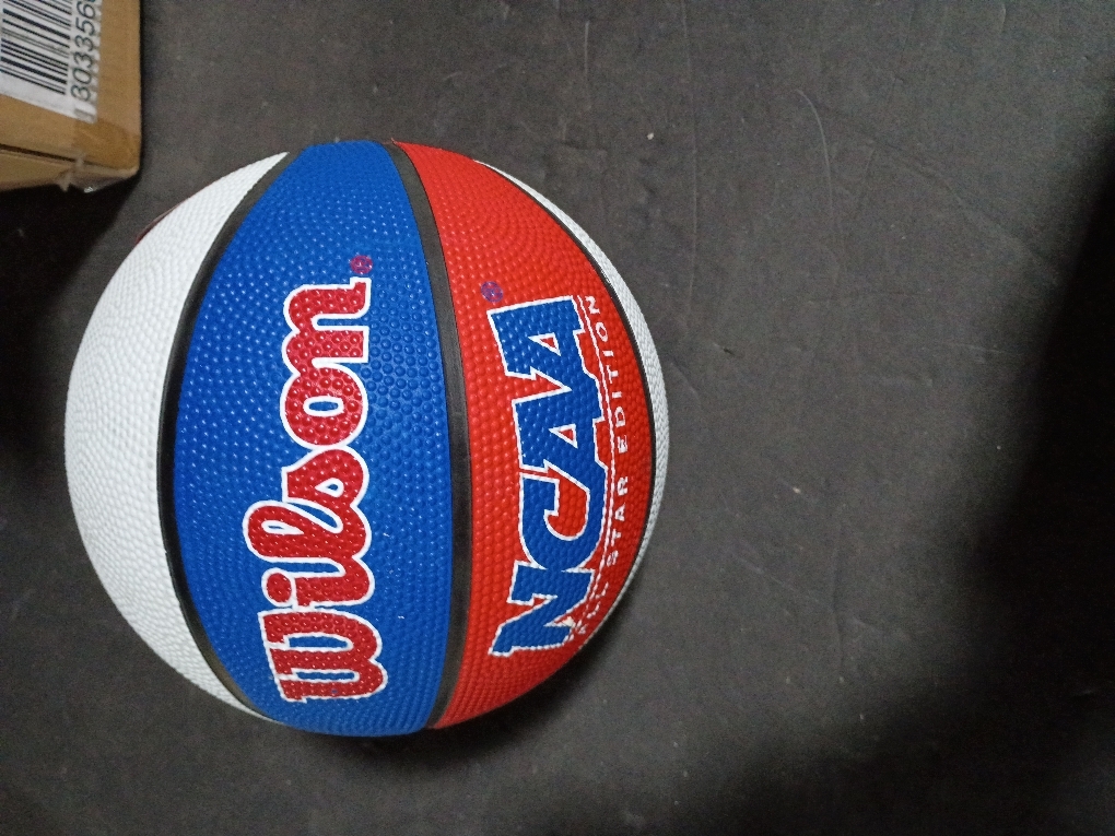 WILSON NCAA Mini Rubber Basketball