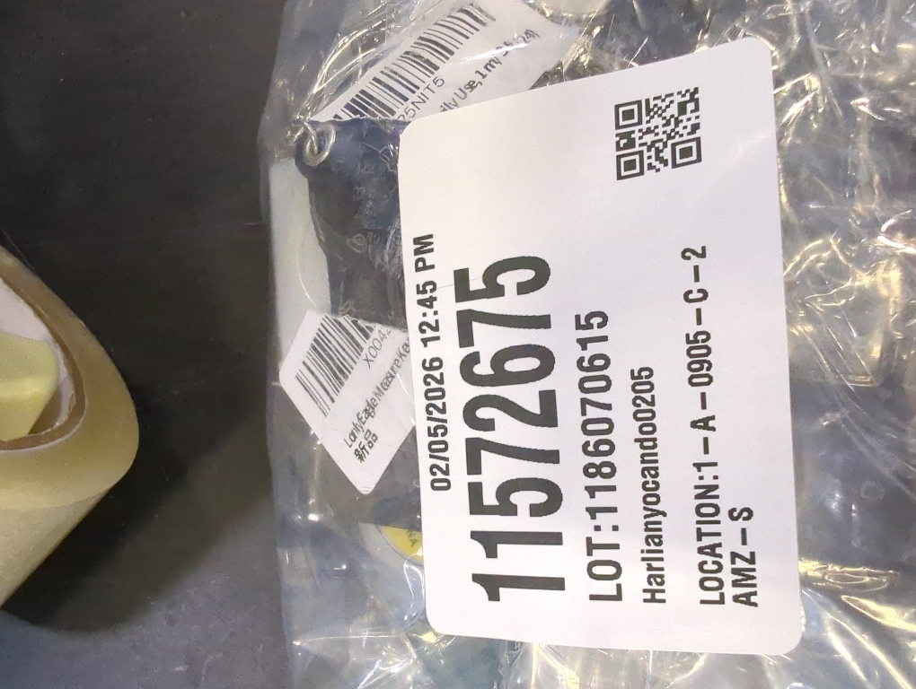 Mini Screwdriver Keychain Tape Measure Keychains Set Retractable Keychain Tape Measure Mini Screwdrivers in Pouch Keychain for Birthday Party Favors and Daily Use, 1 m/ 3 ft (24 Pcs)