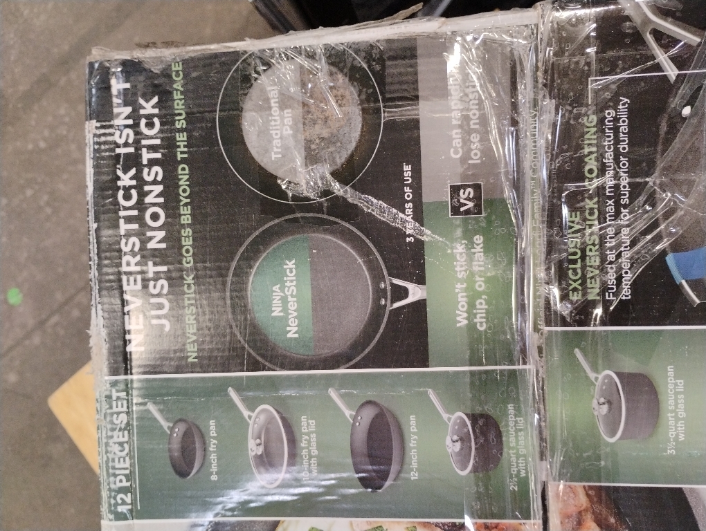 Ninja Pots and Pans Set Non Stick | Comfort Grip 10-Piece Cookware Set with NeverStick | Frying Pan, Sauce Pan With Lid, Stock Pot with Lid, Nonstick, Dishwasher Safe, Oven Safe to 400°F, CW69010‼️Light dirt‼️