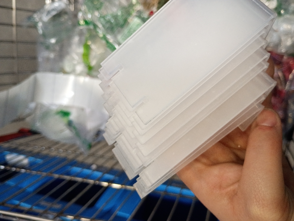 Bonsicoky 10 Pack Mini Clear Acrylic Sign Display Holder, L Shaped | Name Card Price Card Display Stand, For Office, Store, Restaurant, 3.5 x 2.5 In