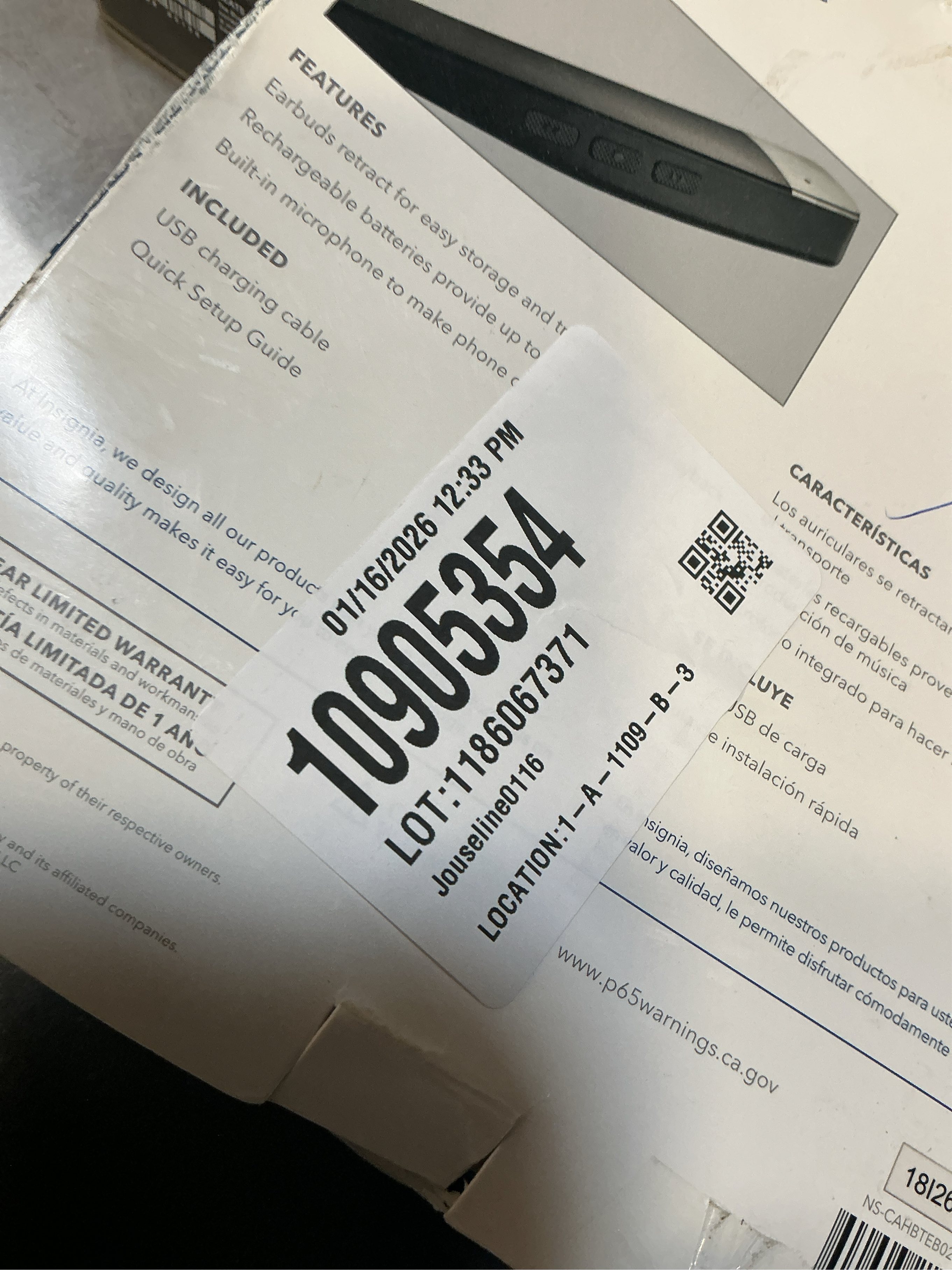 Insignia NS-CAHBTEB02 - Earphones with mic - in-ear - Bluetooth - wireless