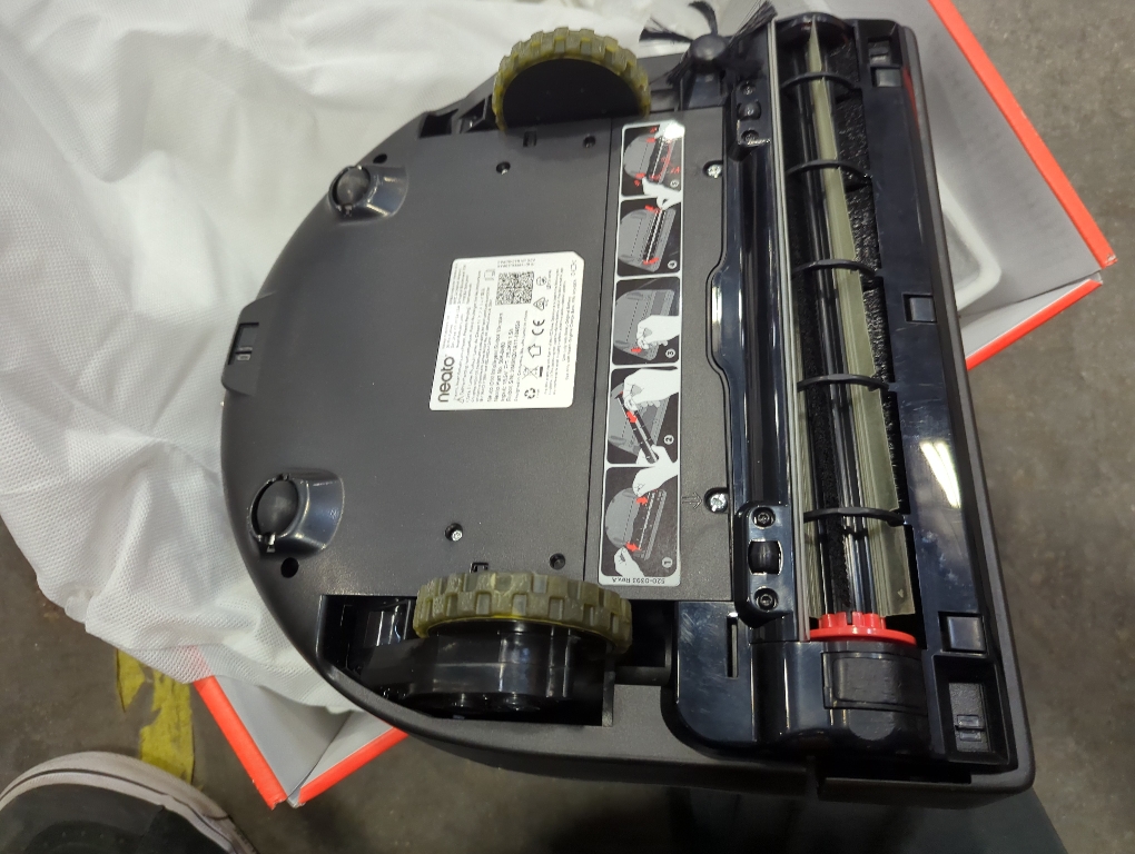 Neato Intelligent Robot Vacuum D10