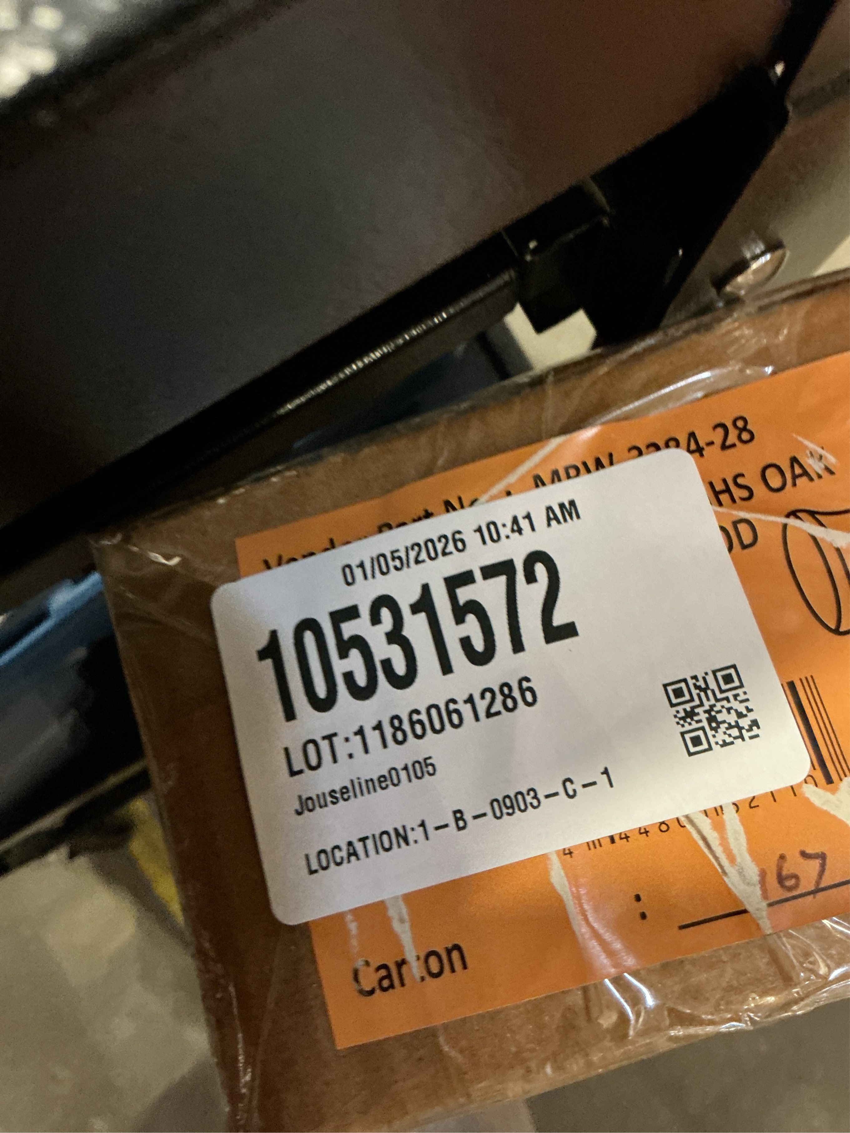 Bee & Willow Selah 28-Inch to 48-Inch Adjustable Curtain Rod Set in Oak